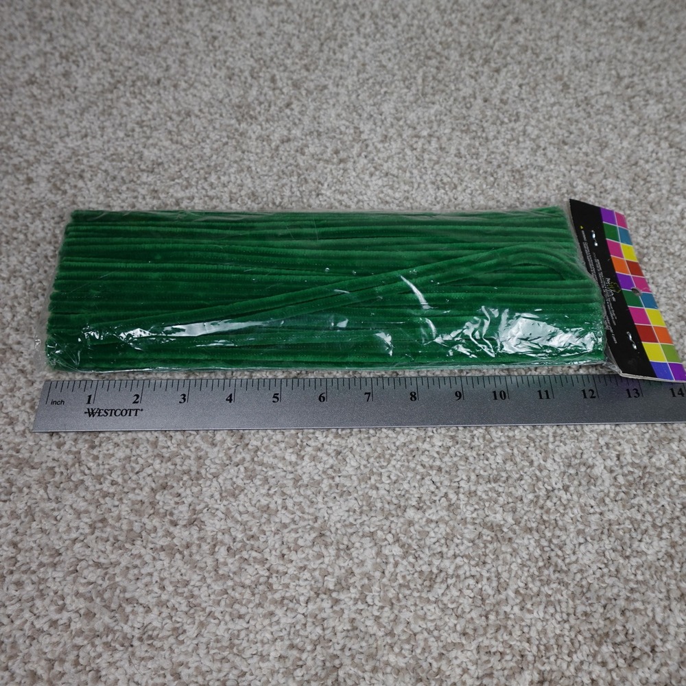 Green and Red Chenille Stems Pipe Cleaners Holiday Craft Supplies 100pc 12in 6in - Picture 4 of 5